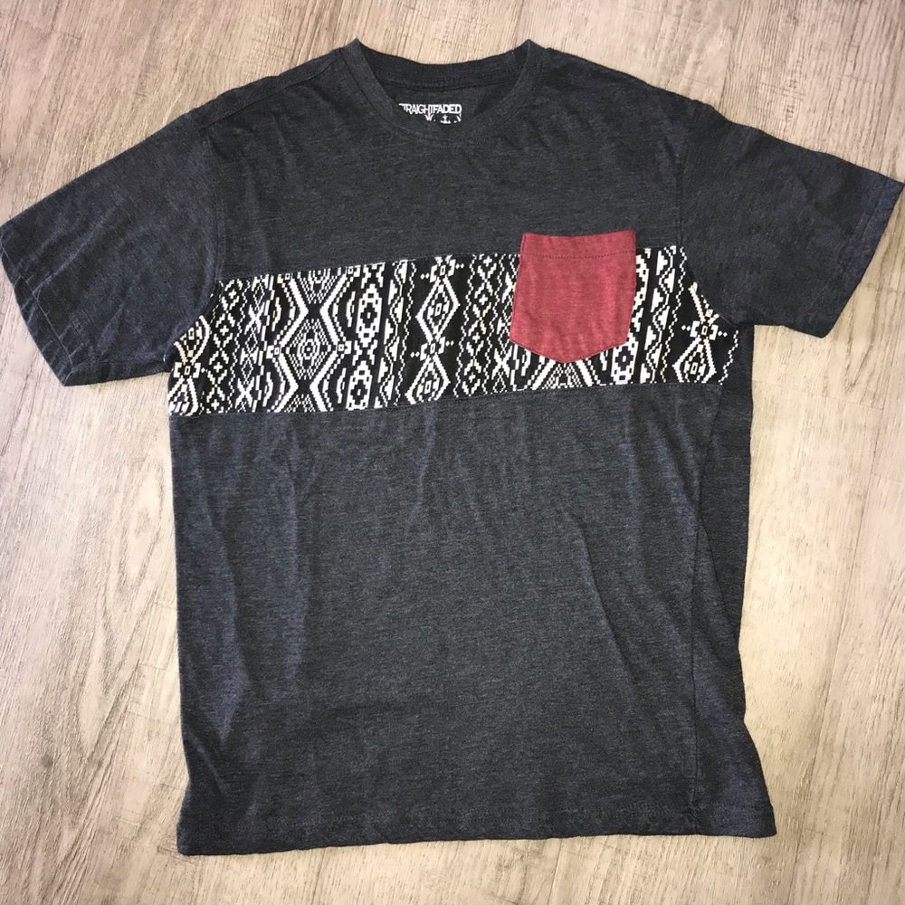 Gray t-shirt with pocket
